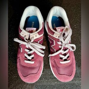 New Balance Women's Burgundy Lace-Up Sneakers